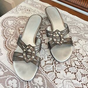 Vintage Y2K Studded Kitten Heel Mule Sandal Womens 6 Metallic Cole Haan Brazil